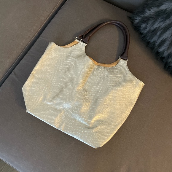 Neiman Marcus Handbags - Neiman Marcus Gold Fake Snakeskin Tote